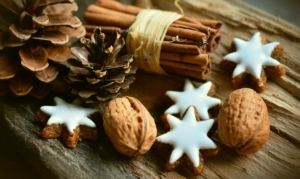 How to Make Virtual Holiday Cards